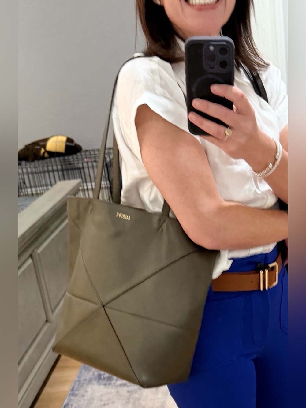 Loewe Medium Puzzle Fold Tote with organizer, receipt, dust bag, & gift bag - Picture 16 of 16
